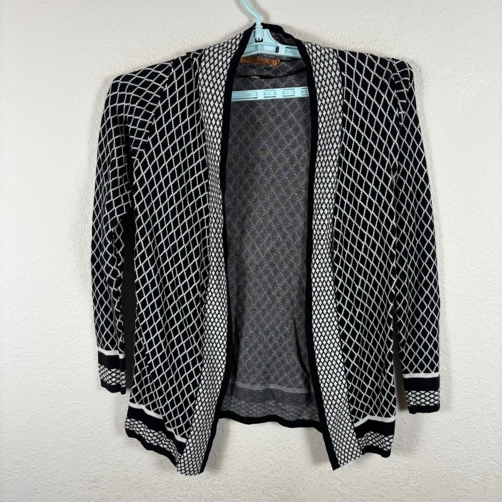 Belldini Womens Sweater Sz S Small Cardigan Warm Soft Comfort Diamond Excellent